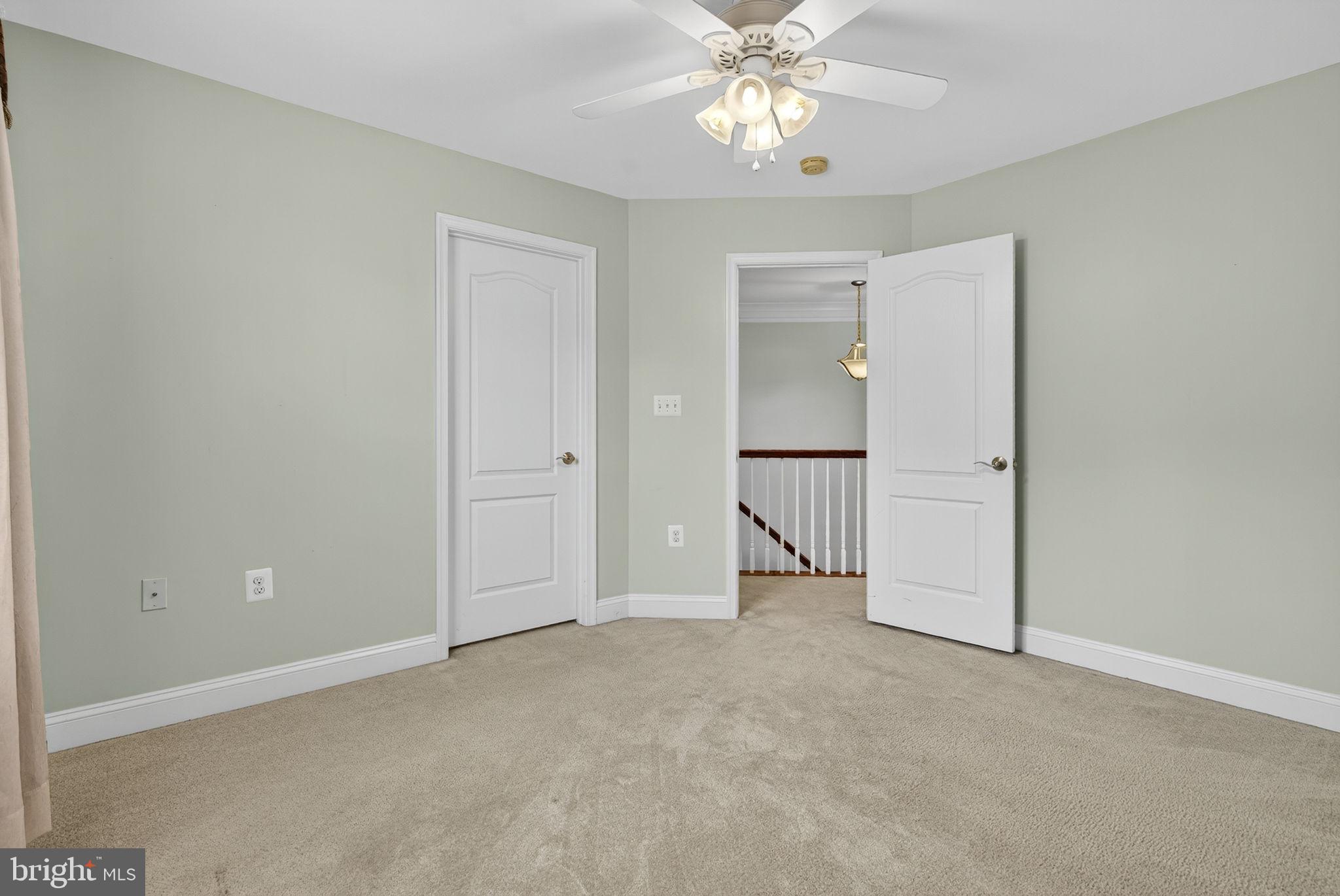 BROOKFIELD - Residential