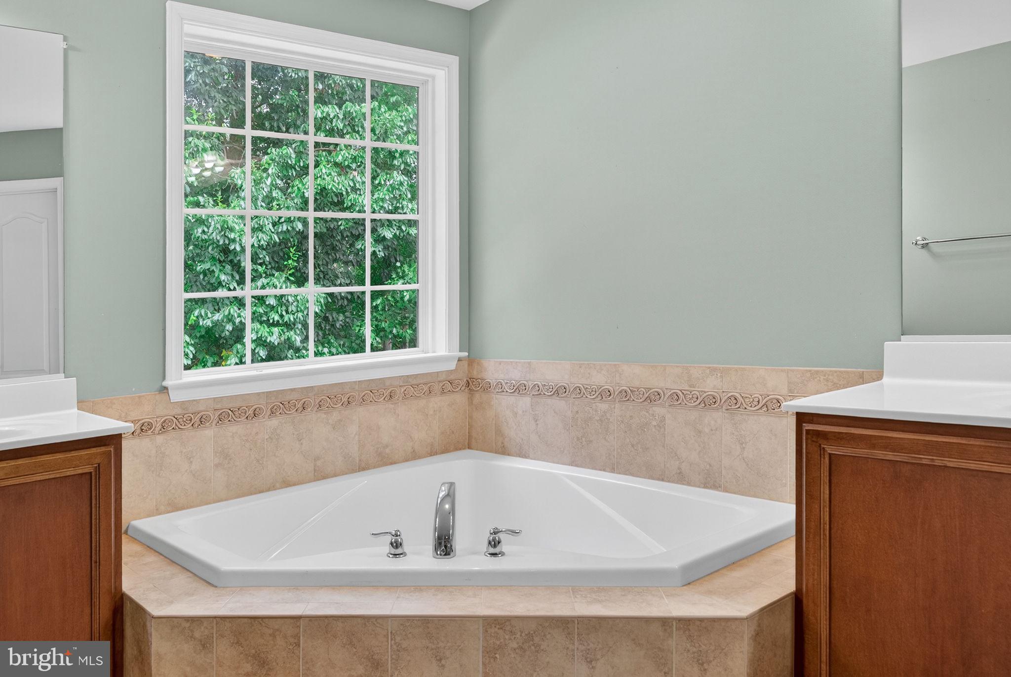 BROOKFIELD - Residential