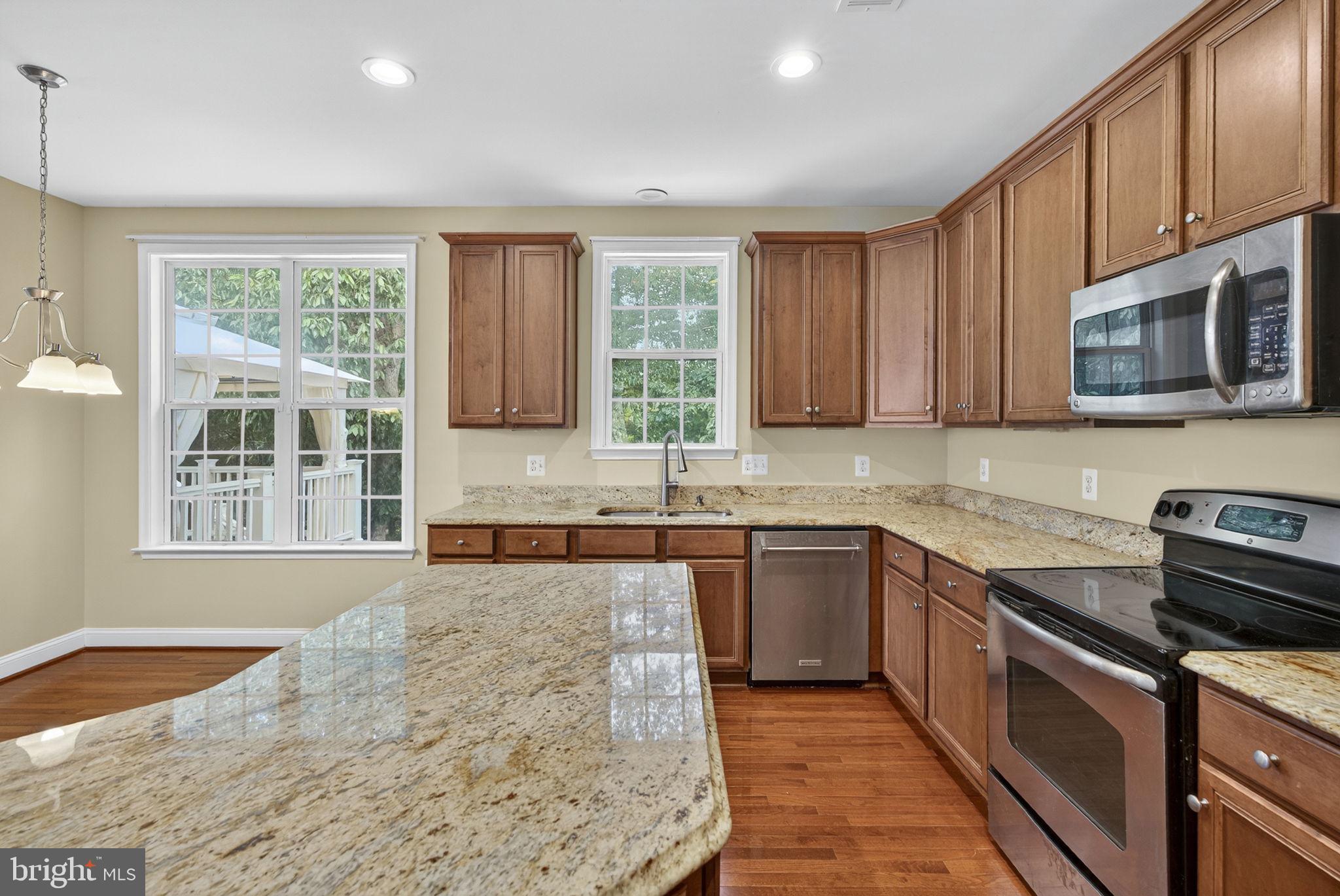 BROOKFIELD - Residential