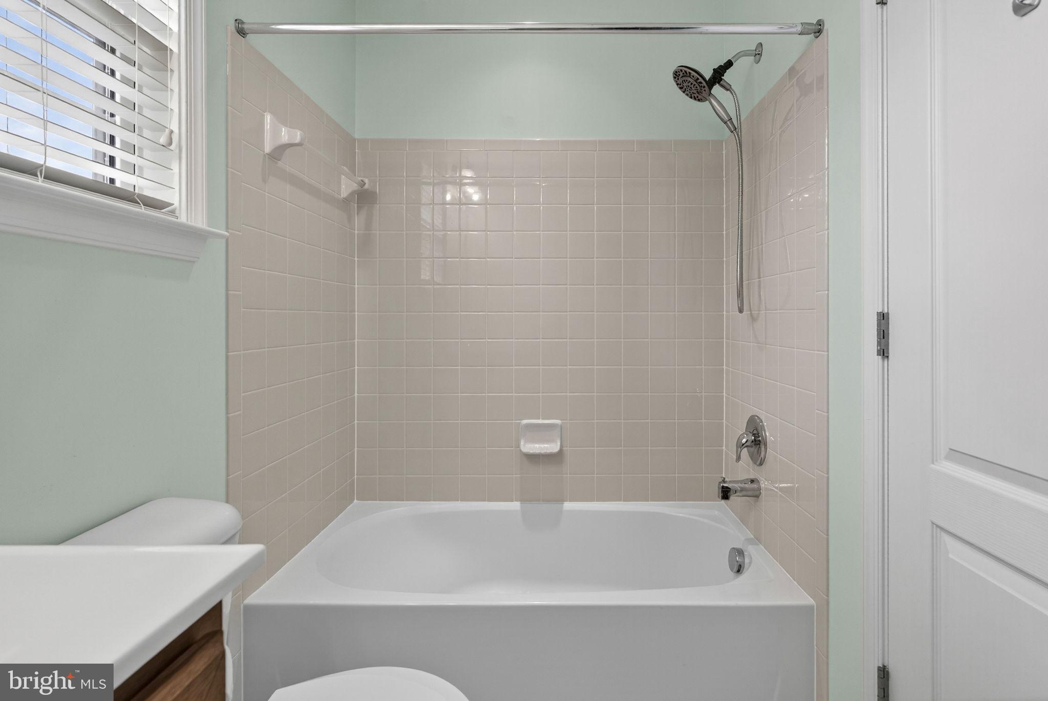 BROOKFIELD - Residential