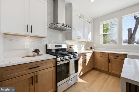 Tiny photo for 607 Burgundy Drive, ROCKVILLE, MD 20850 (MLS # MDMC2212350)