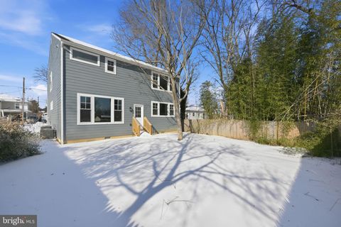 Tiny photo for 607 Burgundy Drive, ROCKVILLE, MD 20850 (MLS # MDMC2212350)