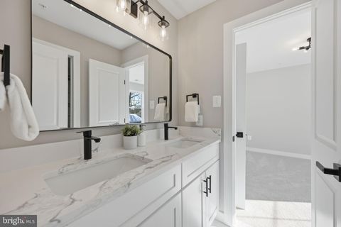 Tiny photo for 607 Burgundy Drive, ROCKVILLE, MD 20850 (MLS # MDMC2212350)