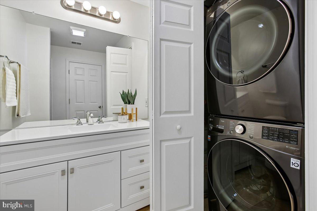 BRISTOL HOUSE - Residential