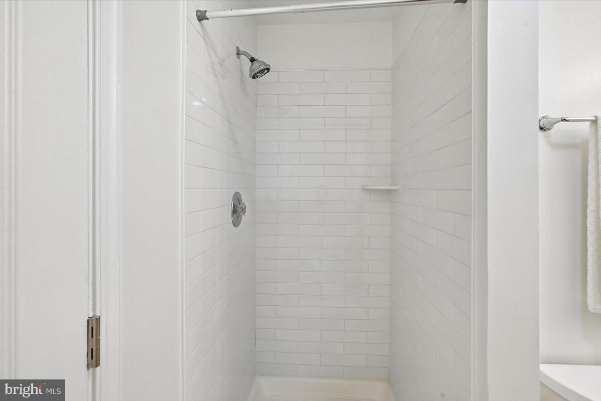 BRISTOL HOUSE - Residential