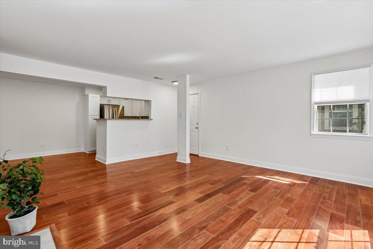 BRISTOL HOUSE - Residential