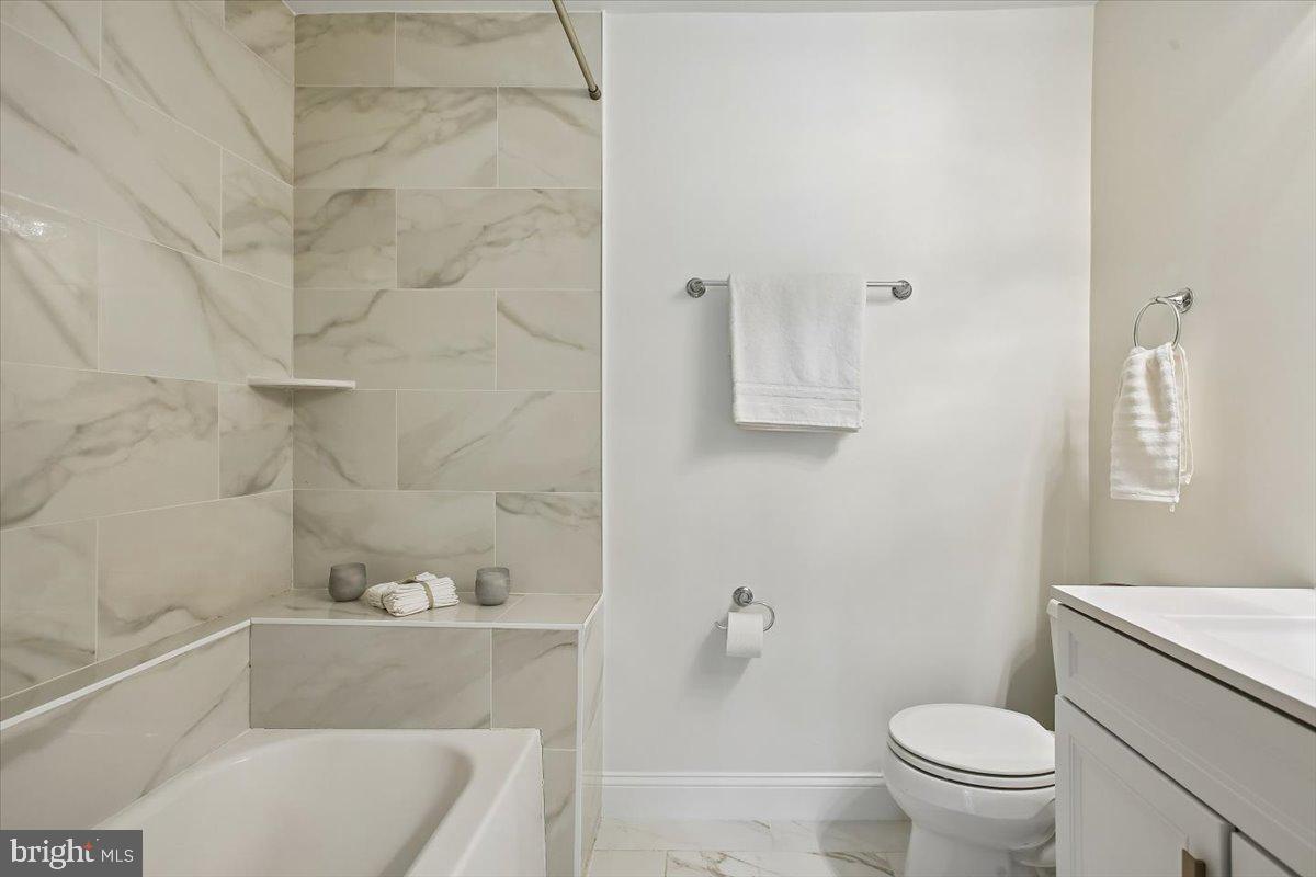 BRISTOL HOUSE - Residential