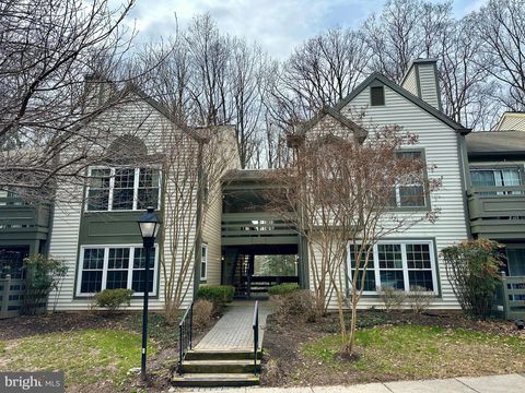 Photo of 11701 Karbon Hill Court #508A UNIT C, RESTON, VA 20191 (MLS # VAFX2296468)