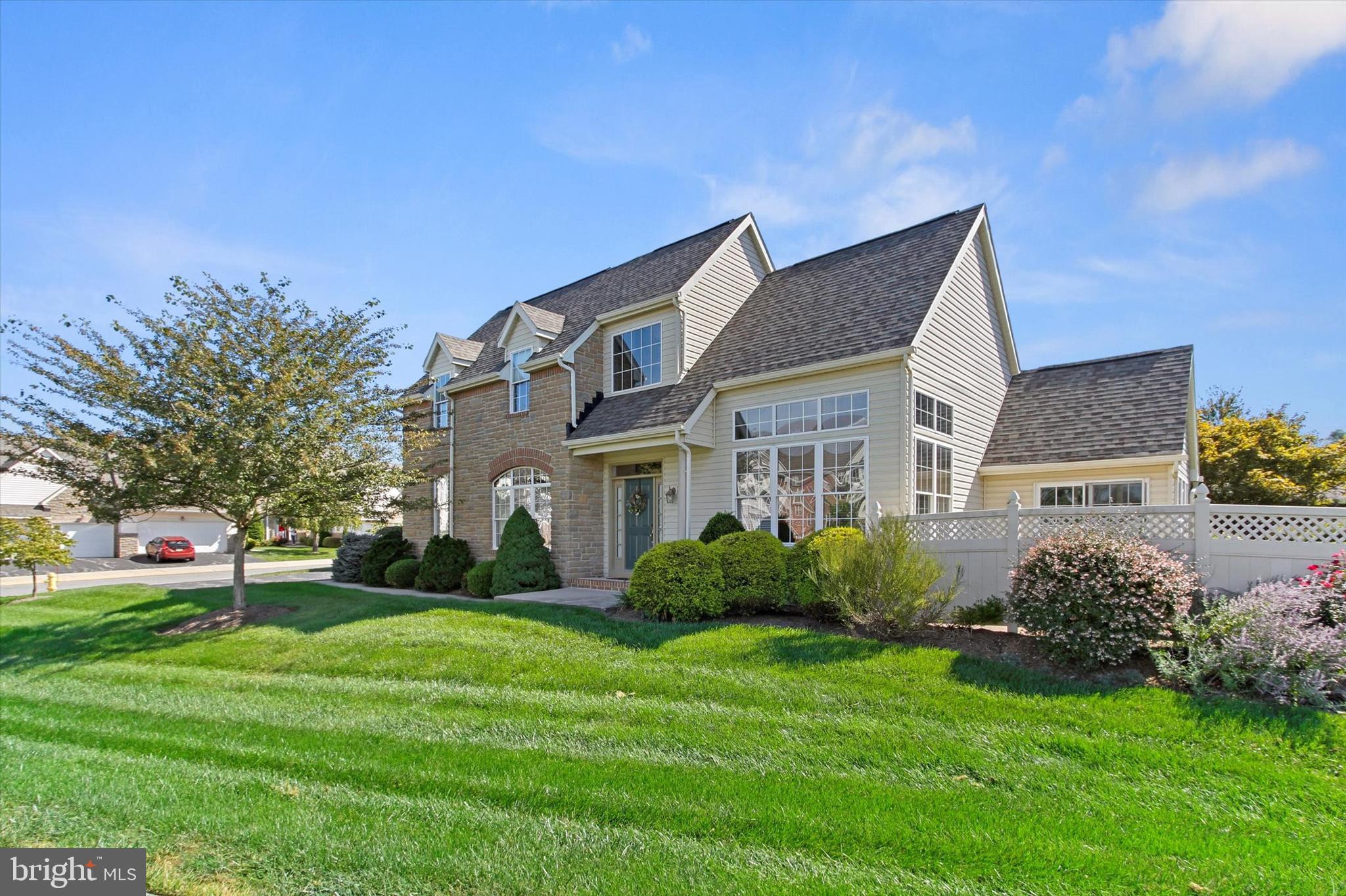 TURNBERRY GREEN - Residential