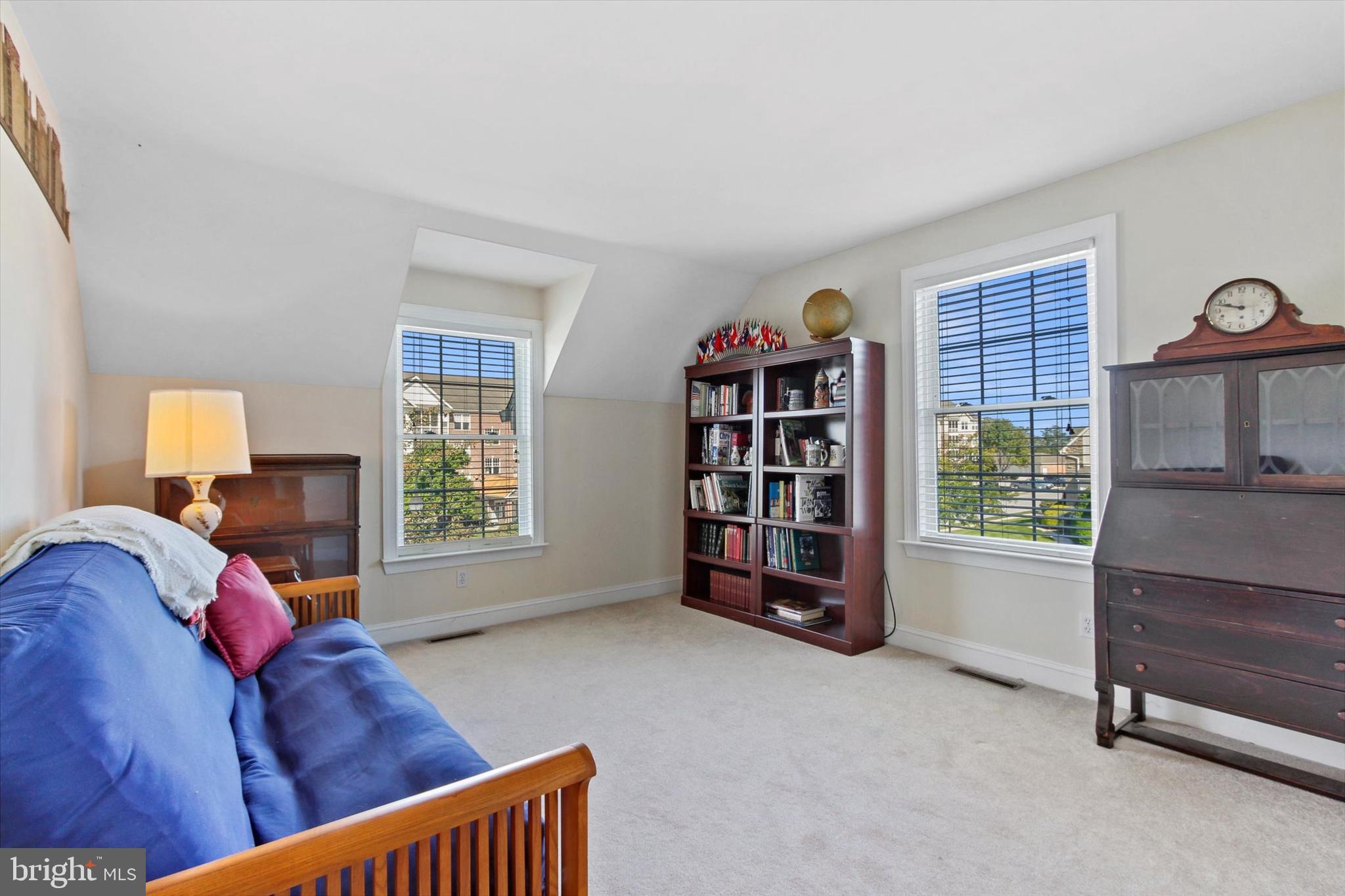 TURNBERRY GREEN - Residential