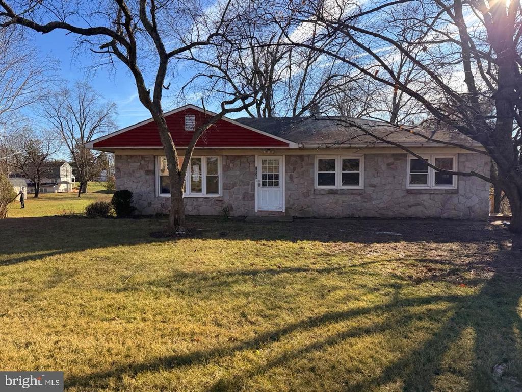 Photo of 1238 Kauffman Road, POTTSTOWN, PA 19464 (MLS # PAMC2164416)