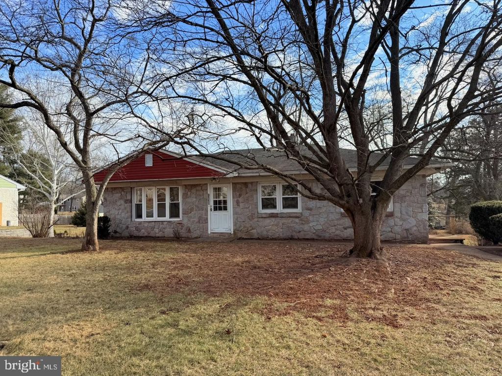 Photo of 1238 Kauffman Road, POTTSTOWN, PA 19464 (MLS # PAMC2164416)