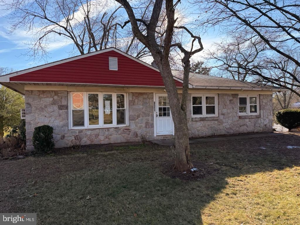 Photo of 1238 Kauffman Road, POTTSTOWN, PA 19464 (MLS # PAMC2164416)