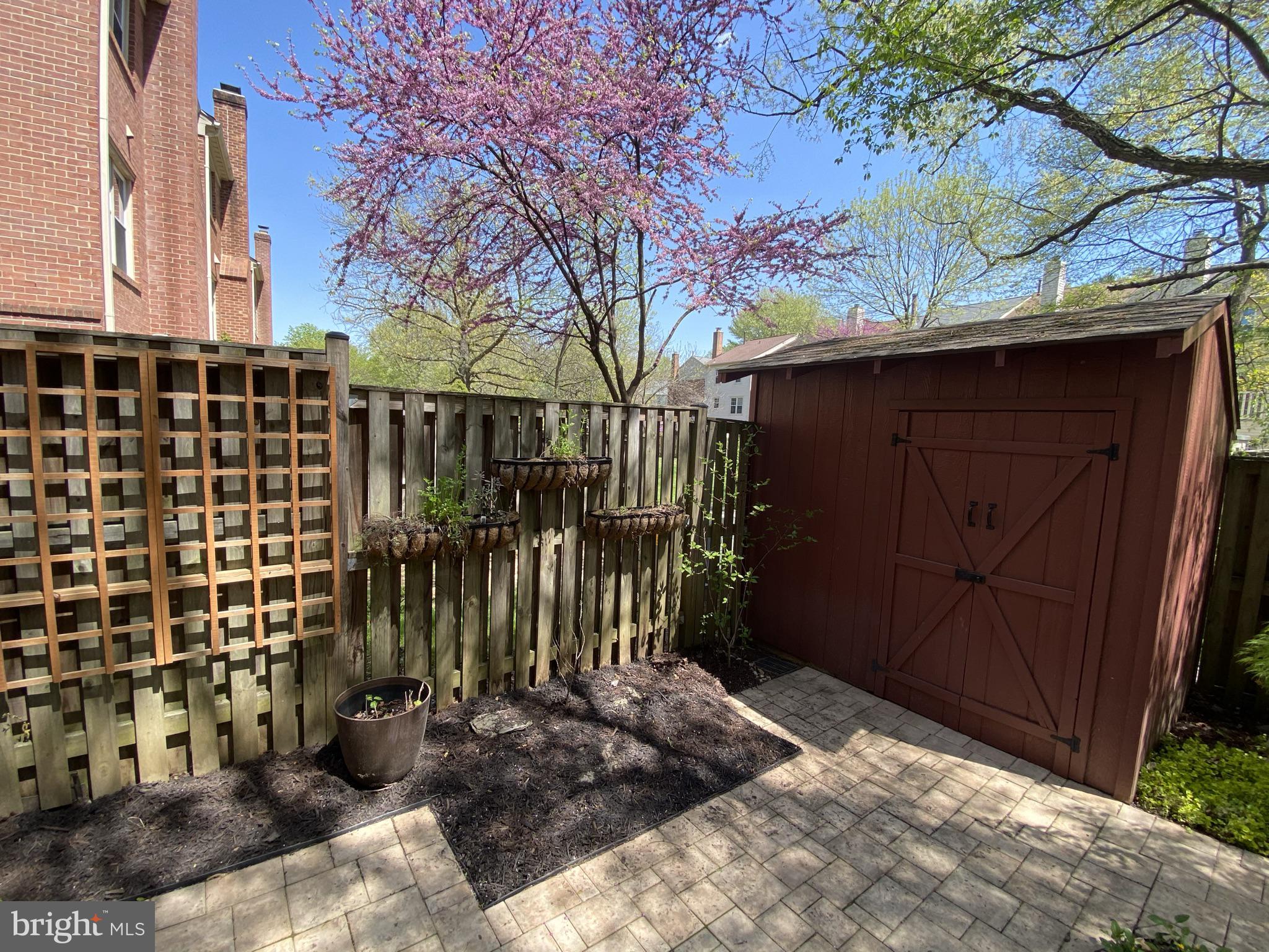 KINGS PARK WEST - Residential