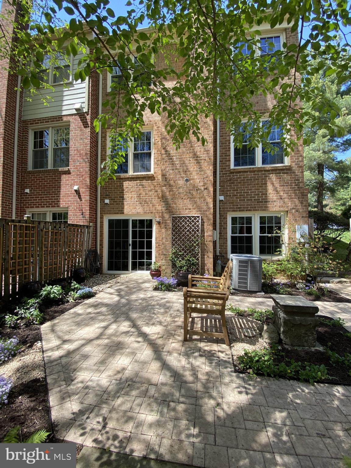 KINGS PARK WEST - Residential