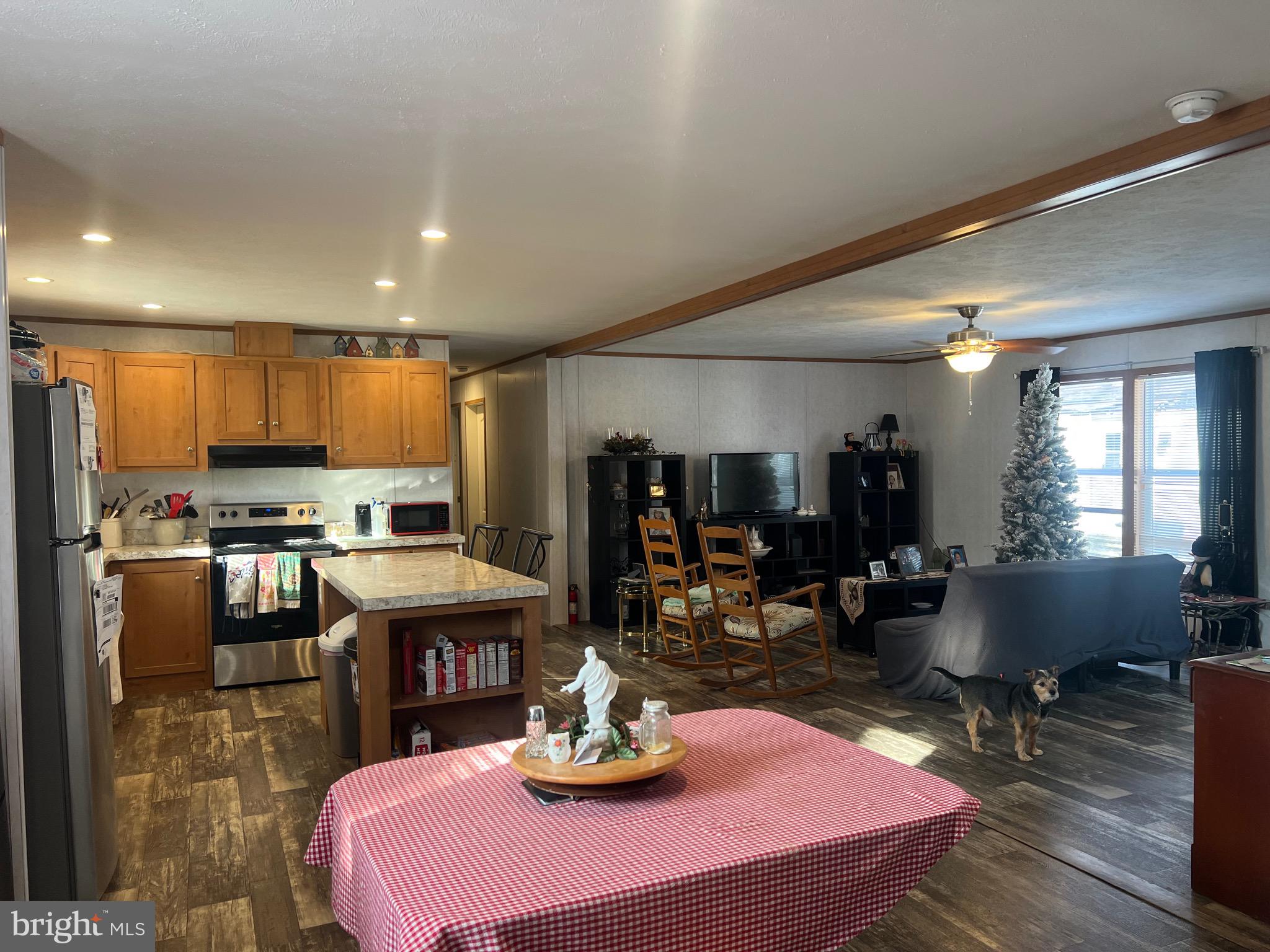 STONEY CHASE MHP - Residential