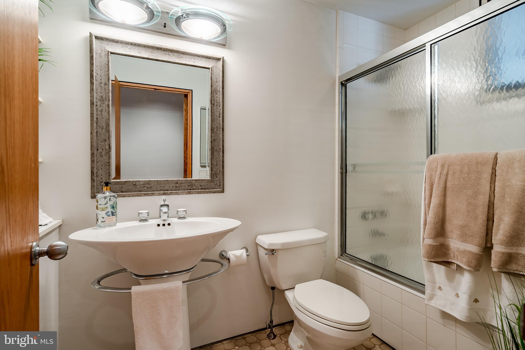 ASHFORD - Residential