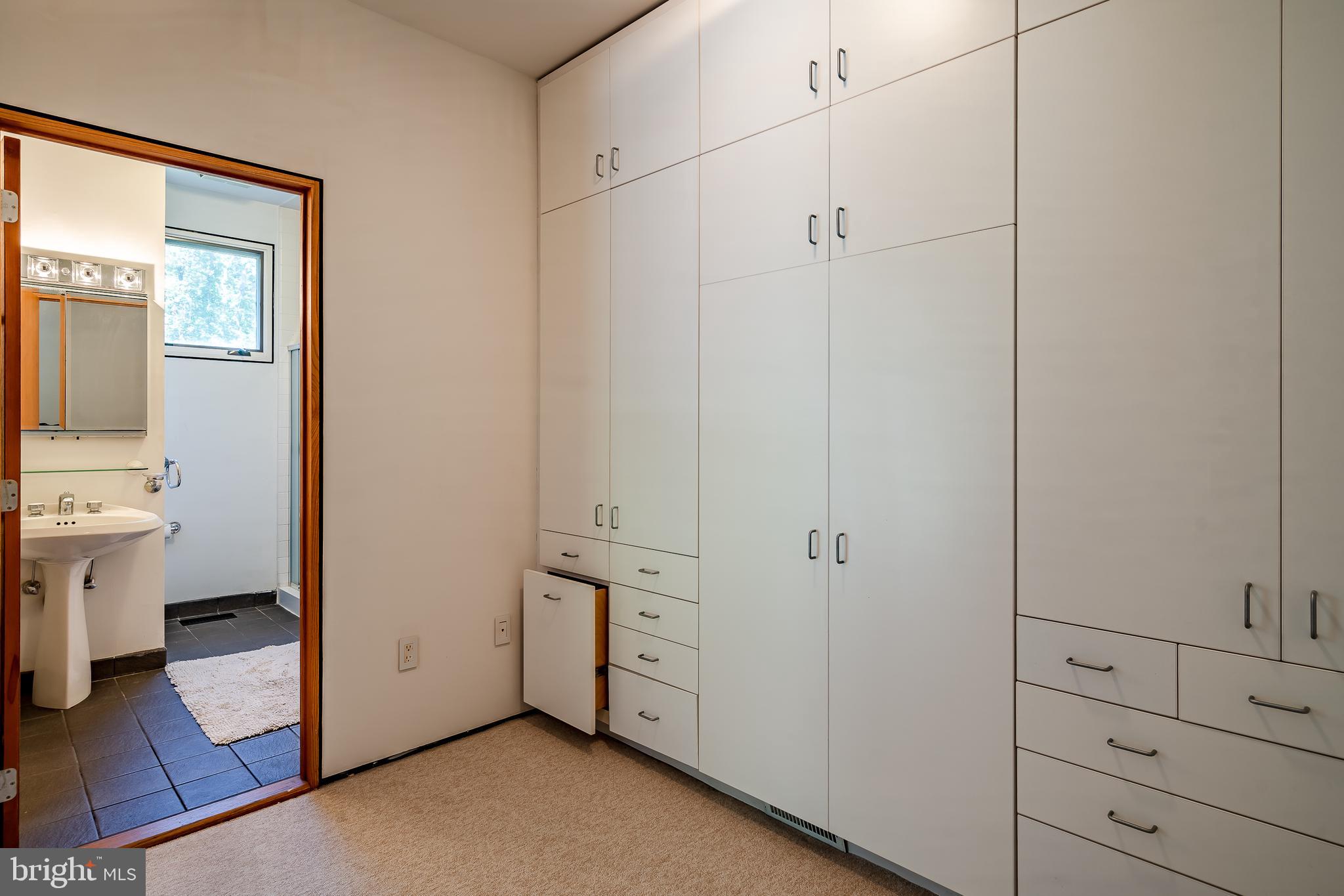 ASHFORD - Residential