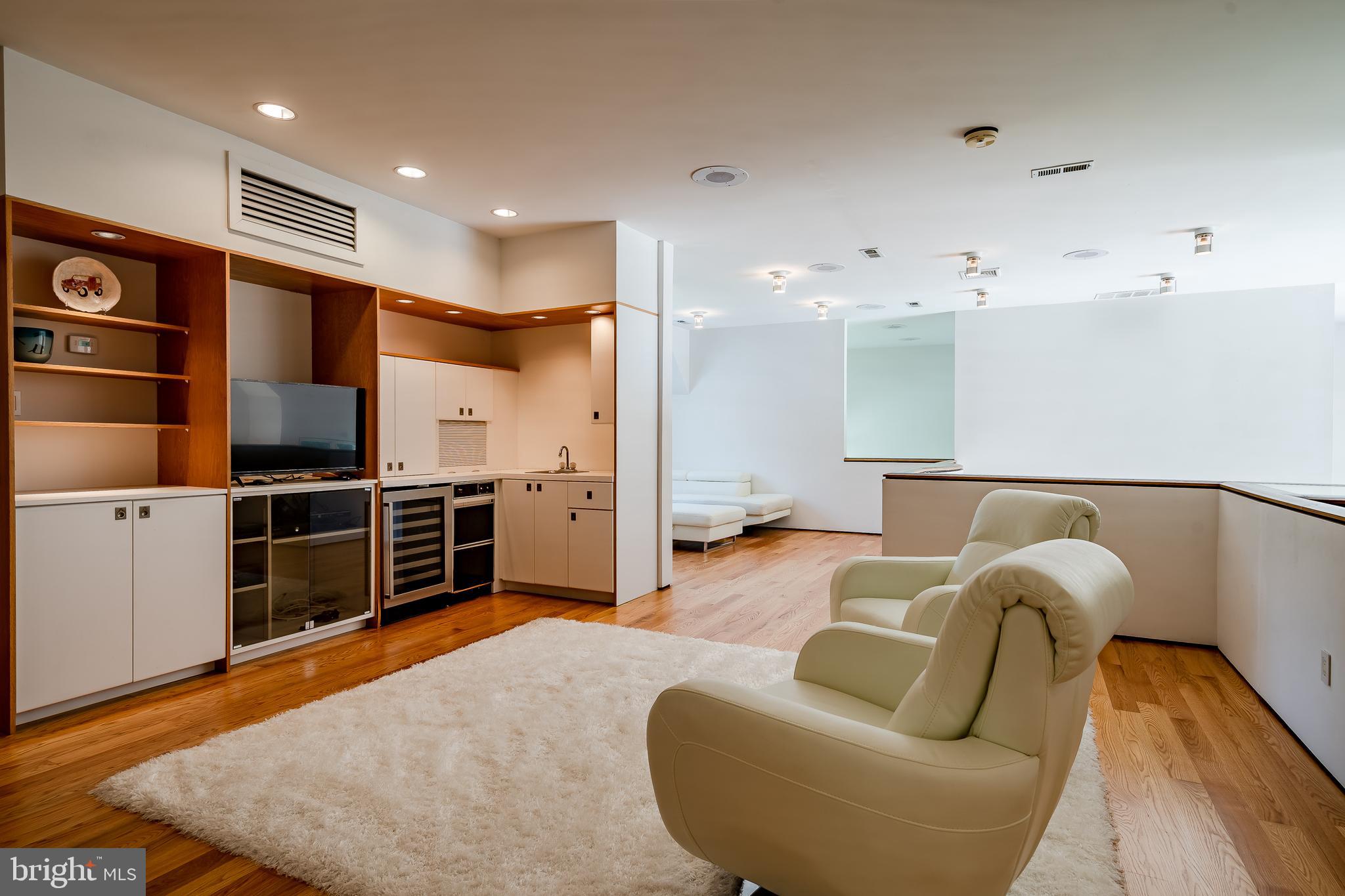 ASHFORD - Residential