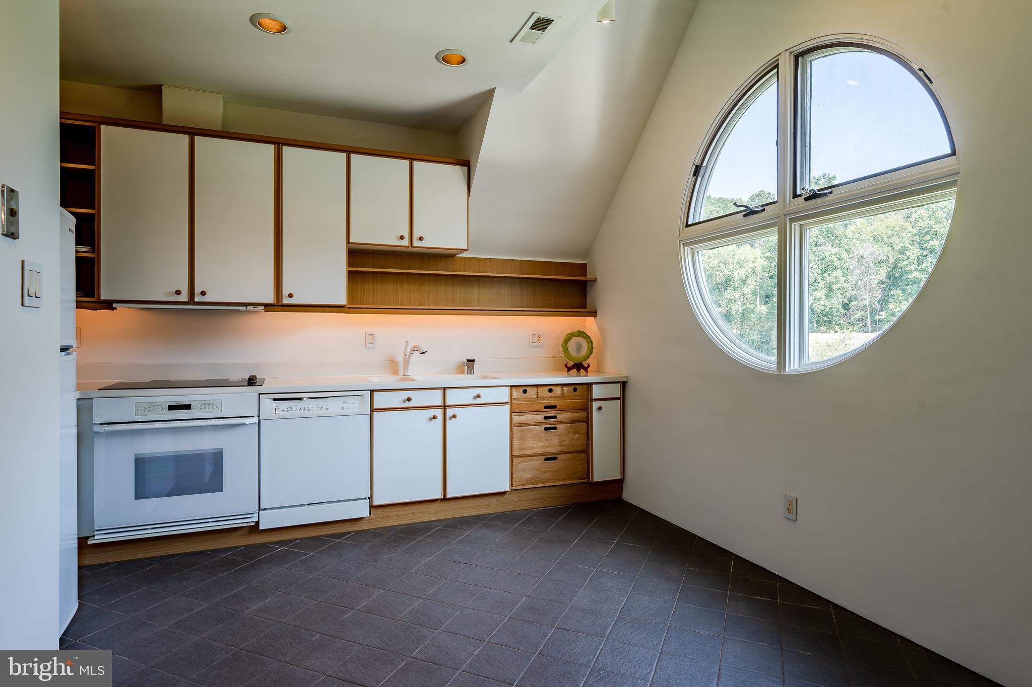 ASHFORD - Residential