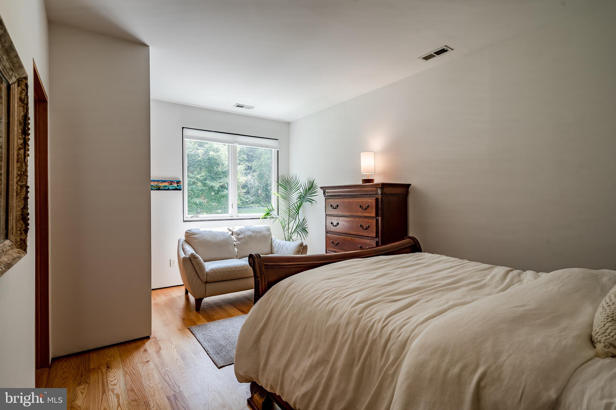 ASHFORD - Residential