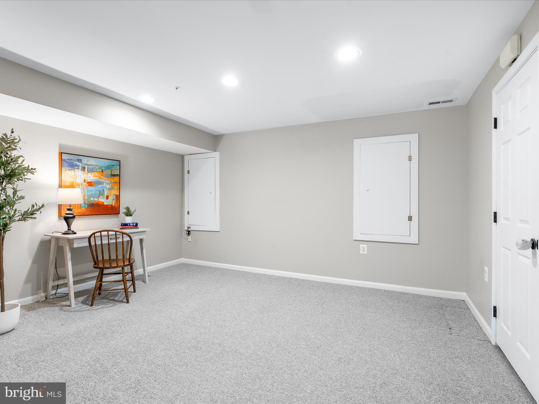 SPRING RIDGE - Residential