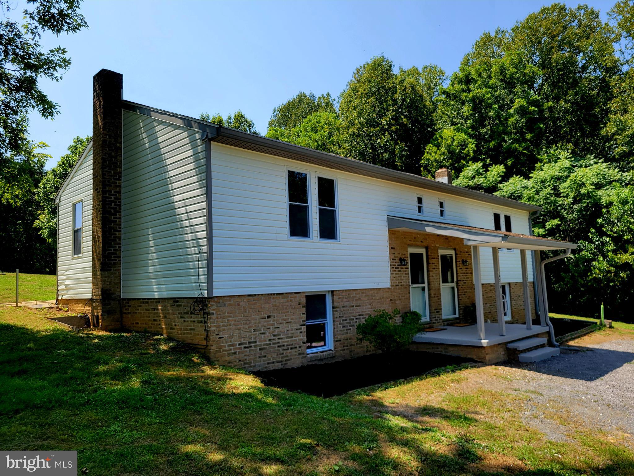 Welcome to 15727 and 15729 Hott Lane. This is a split foyer duplex on 3 acres. Close to the C&O canal
and Damn 4. The huge yard is very private and fenced in. Both sides have 2 beds and 1 full bath. Both
sides have been renovated with new kitchens, baths, floors and hvac. The total square footage of the duplex is 1958 Square feet Each unit has 979 Square feet. Both are seperatly metered. A new
well pump has been installed with a 5 year transferable warranty. Septic has been inspected and
pumped. Reports are attached.