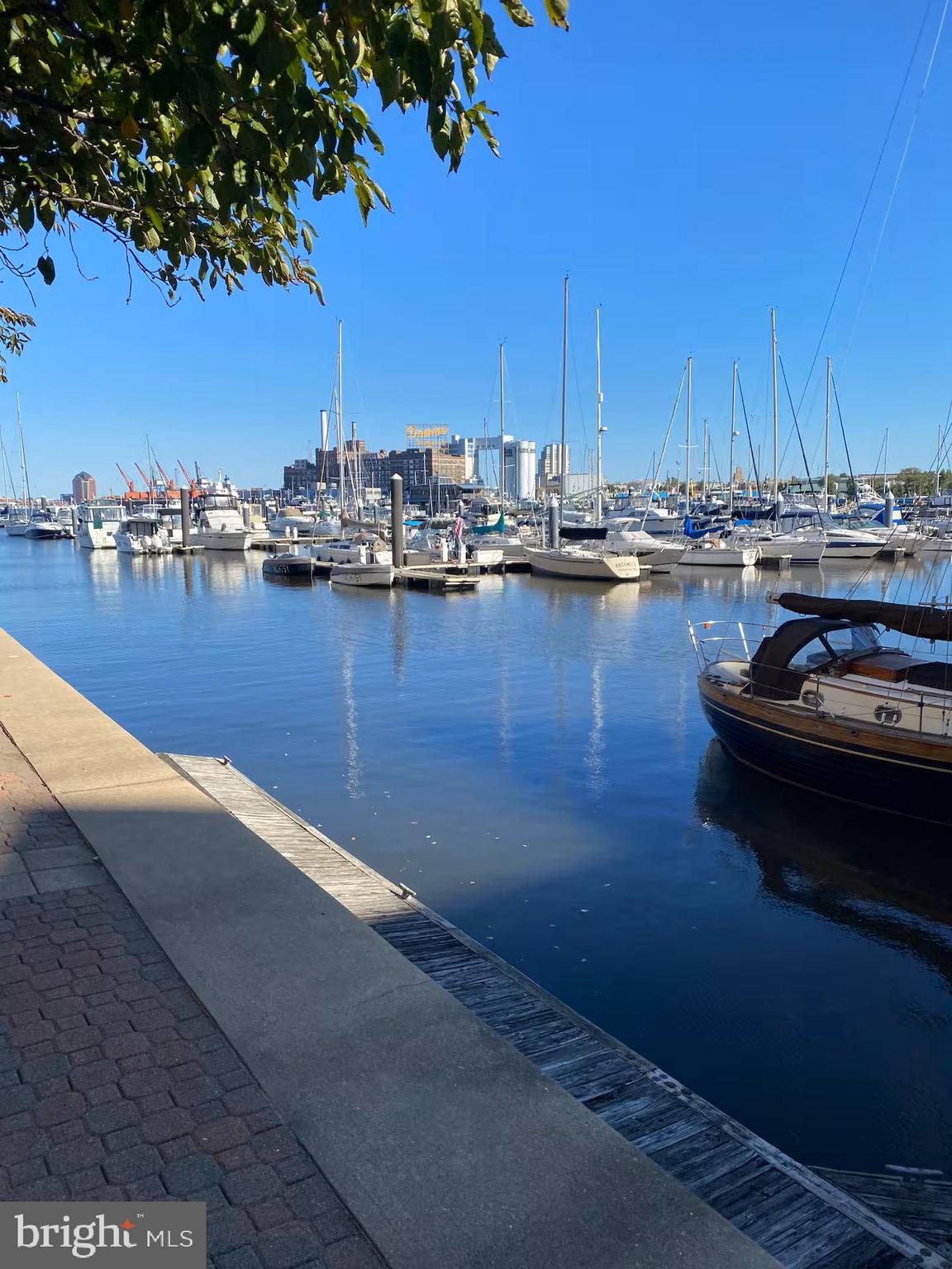 HARBORVIEW - Residential Lease