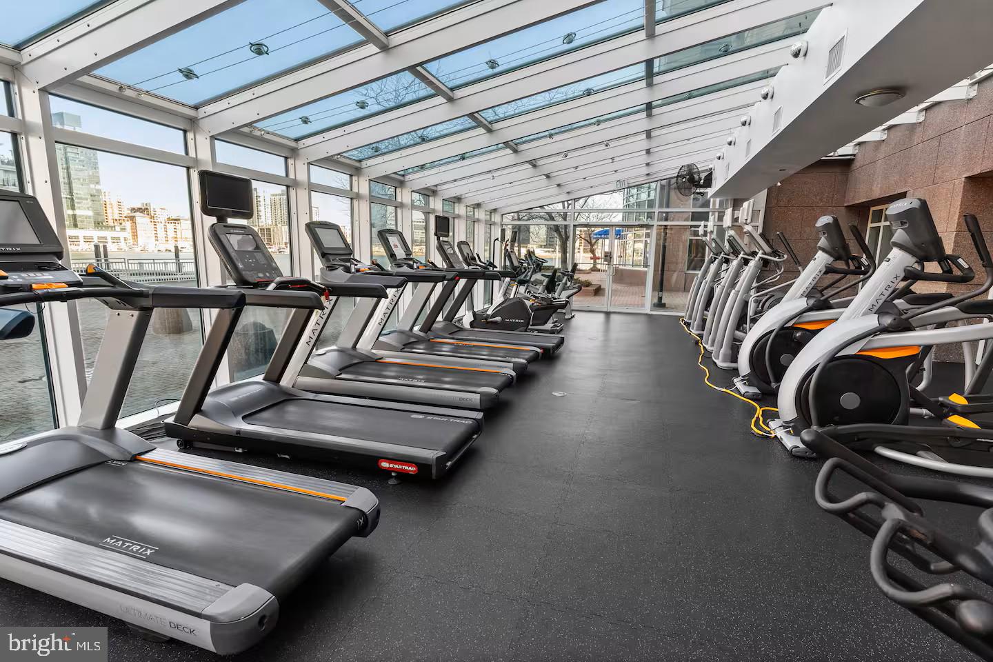 HARBORVIEW - Residential Lease