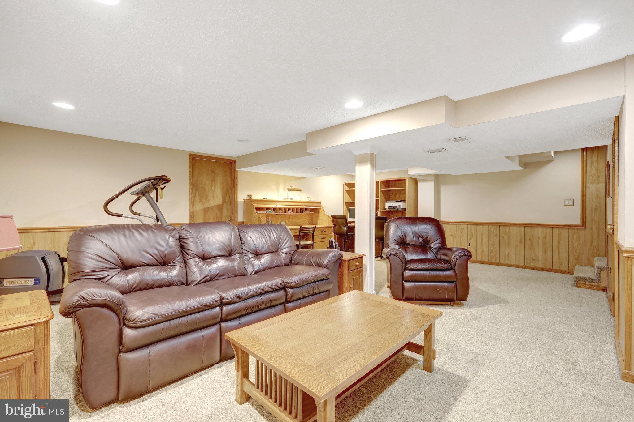 HUNTER MILL TOWN OF VIENNA - Residential