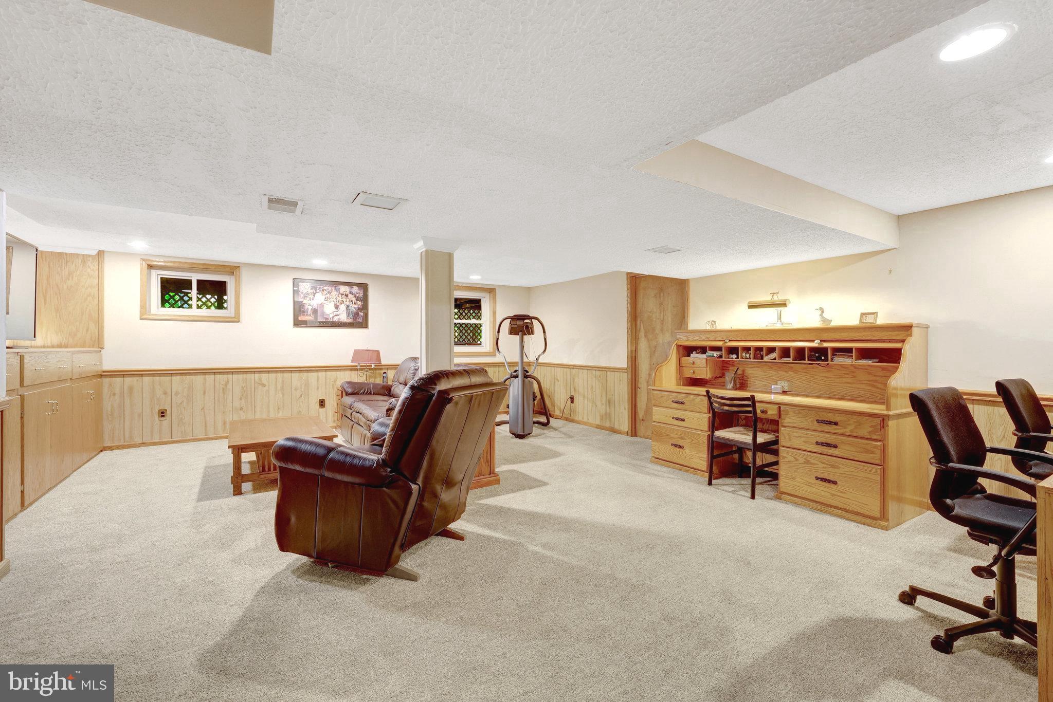 HUNTER MILL TOWN OF VIENNA - Residential