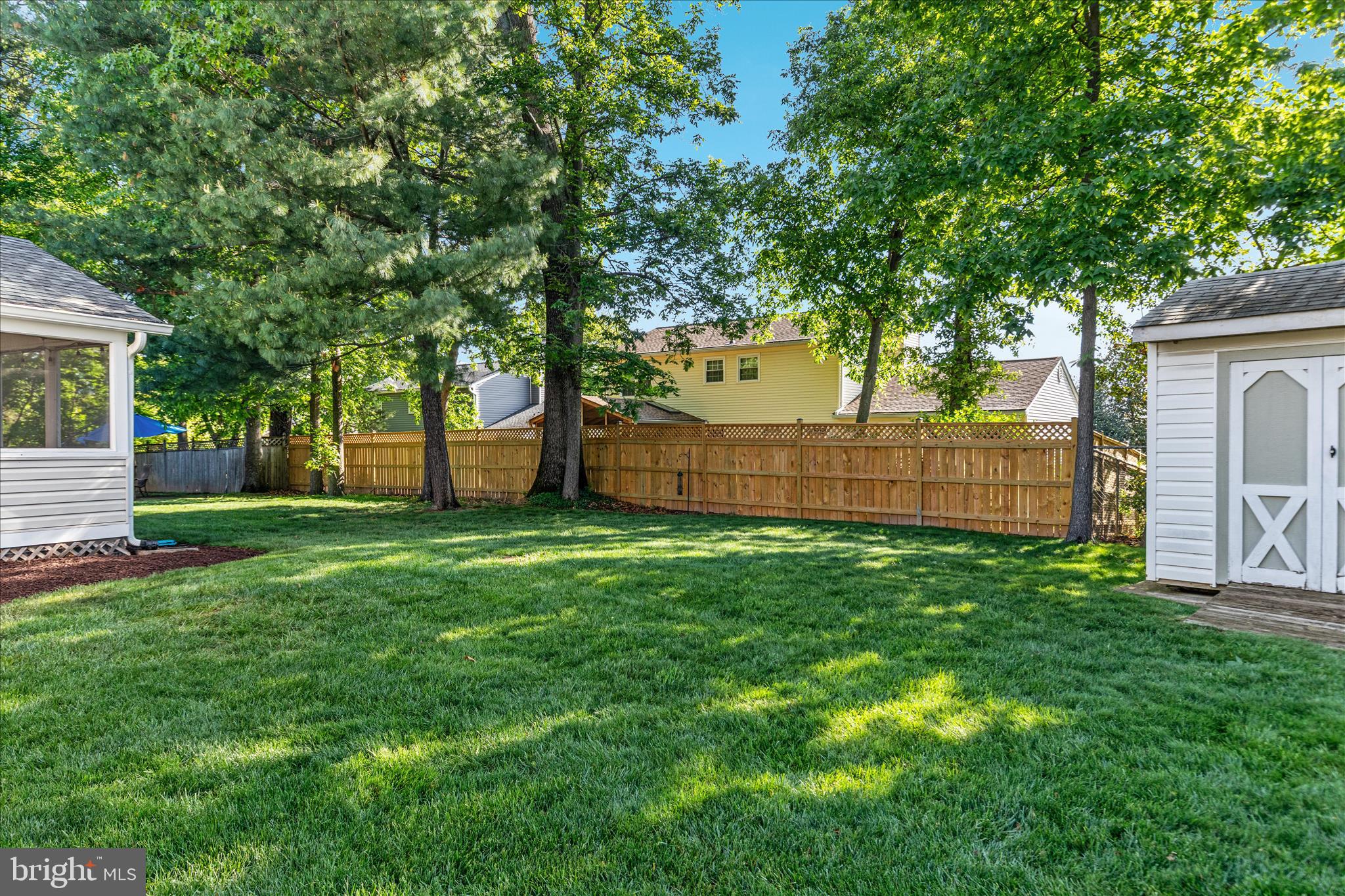 TREESIDE - Residential