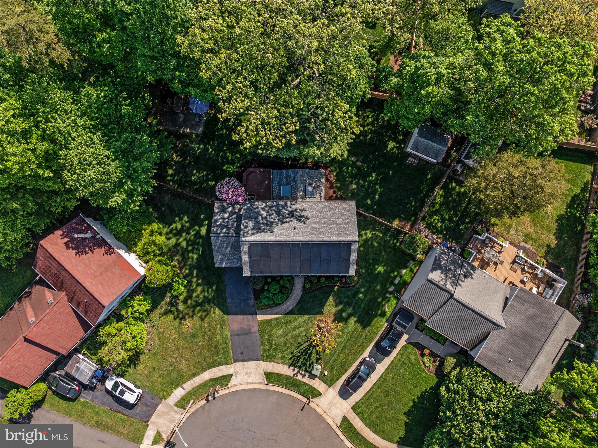 TREESIDE - Residential