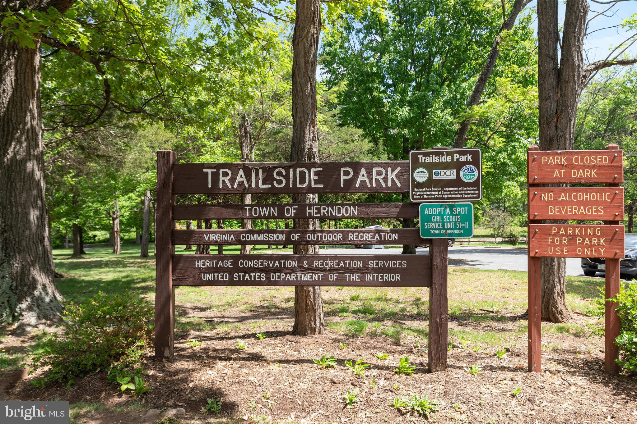 TREESIDE - Residential