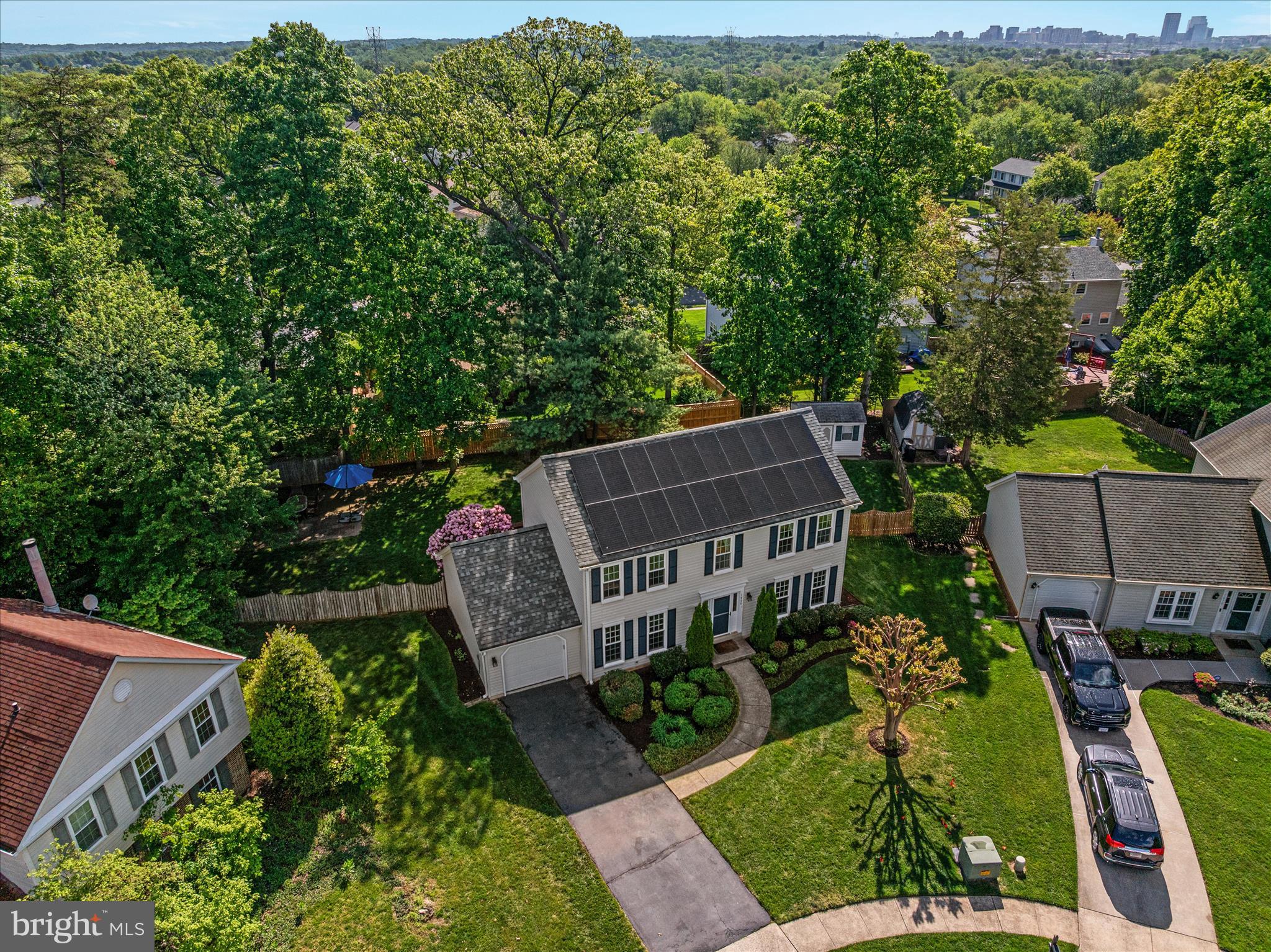 TREESIDE - Residential