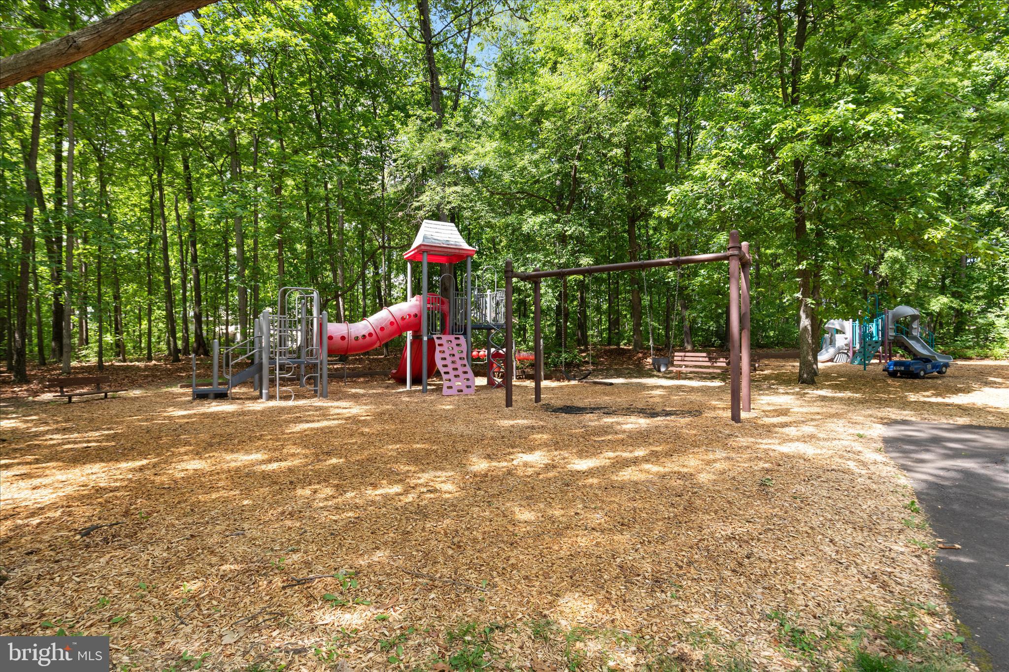 TREESIDE - Residential