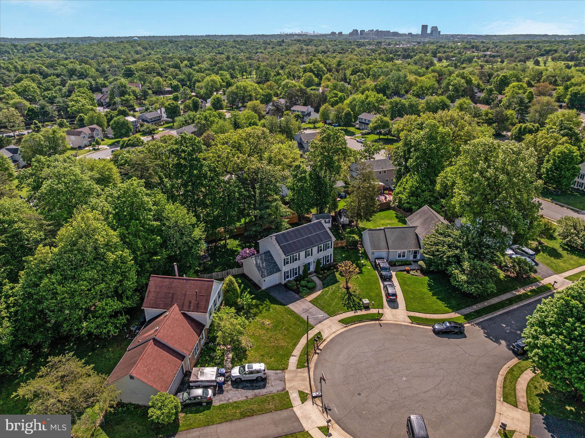 TREESIDE - Residential