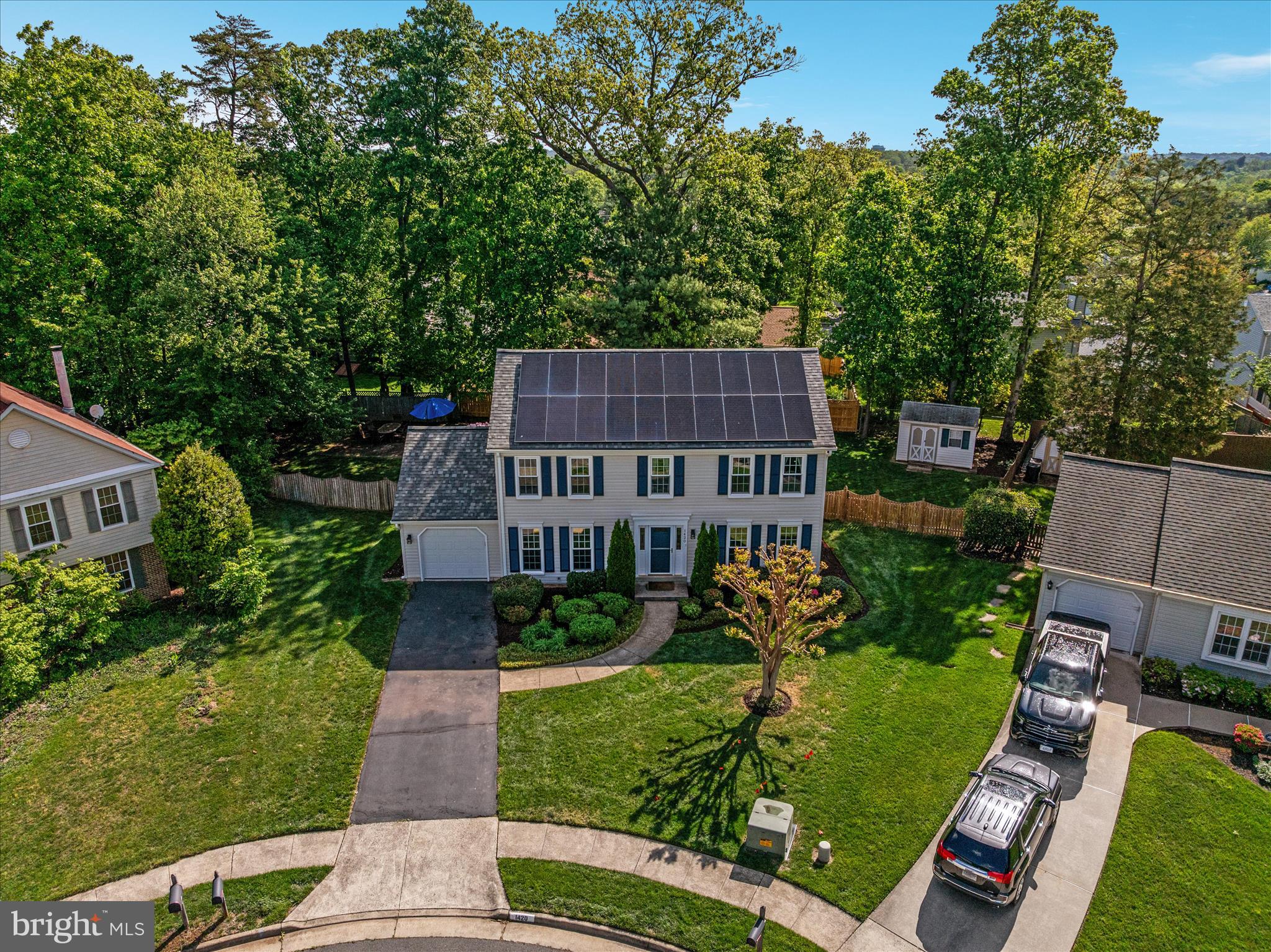 TREESIDE - Residential