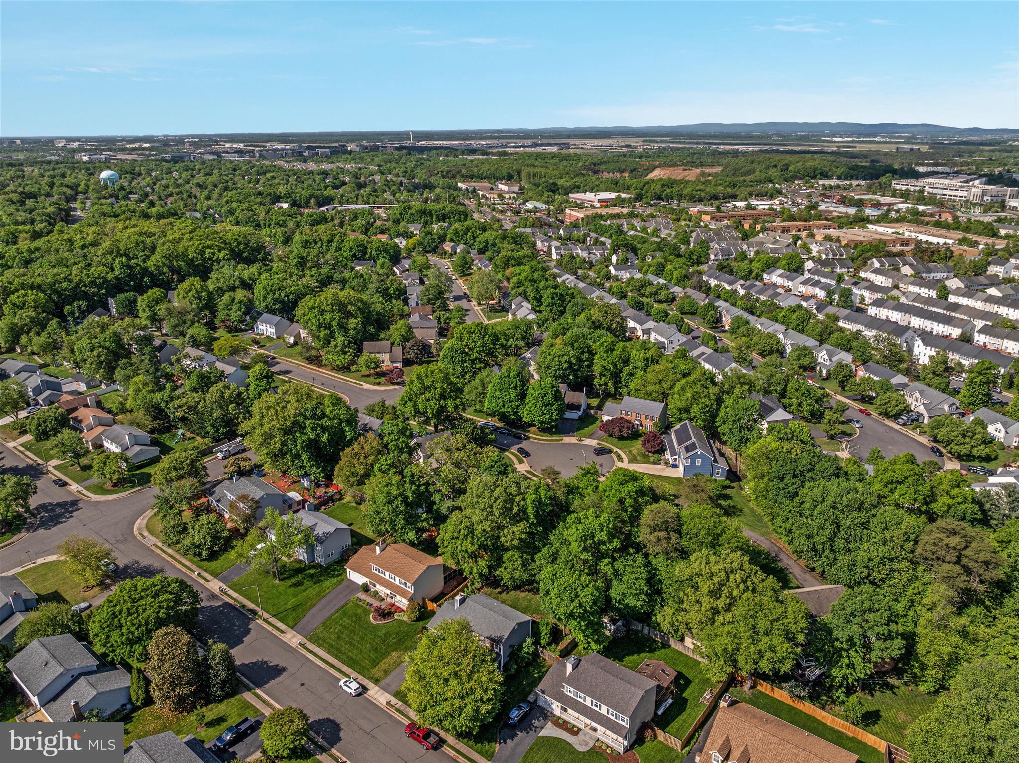TREESIDE - Residential