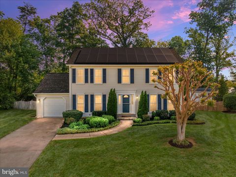 Photo of 1420 Cuttermill Court, HERNDON, VA 20170 (MLS # VAFX2308360)