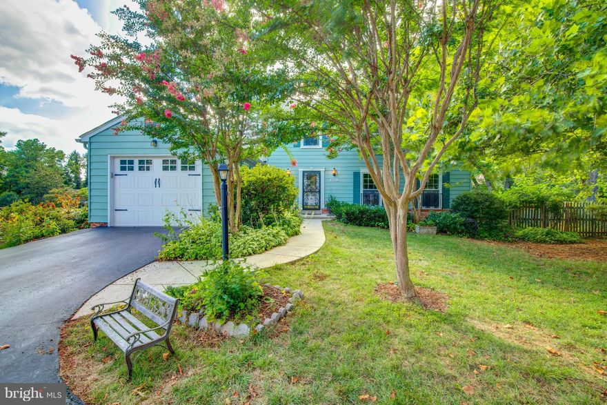 PRICE REDUCED! includes finished basement, All NEW windows, new AC and furnace, an electric car charger in the garage. Nestled on a quiet cul-de-sac in the heart of Fairfax city near 123, I-66, I-495 and walking distance to the historic town of Fairfax, restaurants, shops and much more! IMMEDIATE DELIVERY!