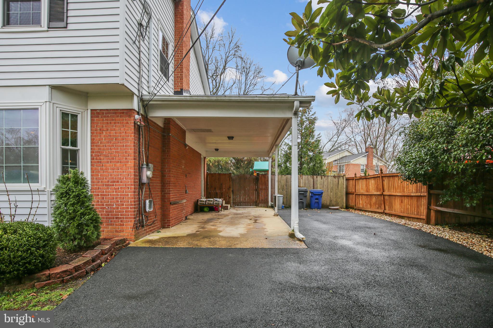 STRATFORD LANDING - Residential Lease