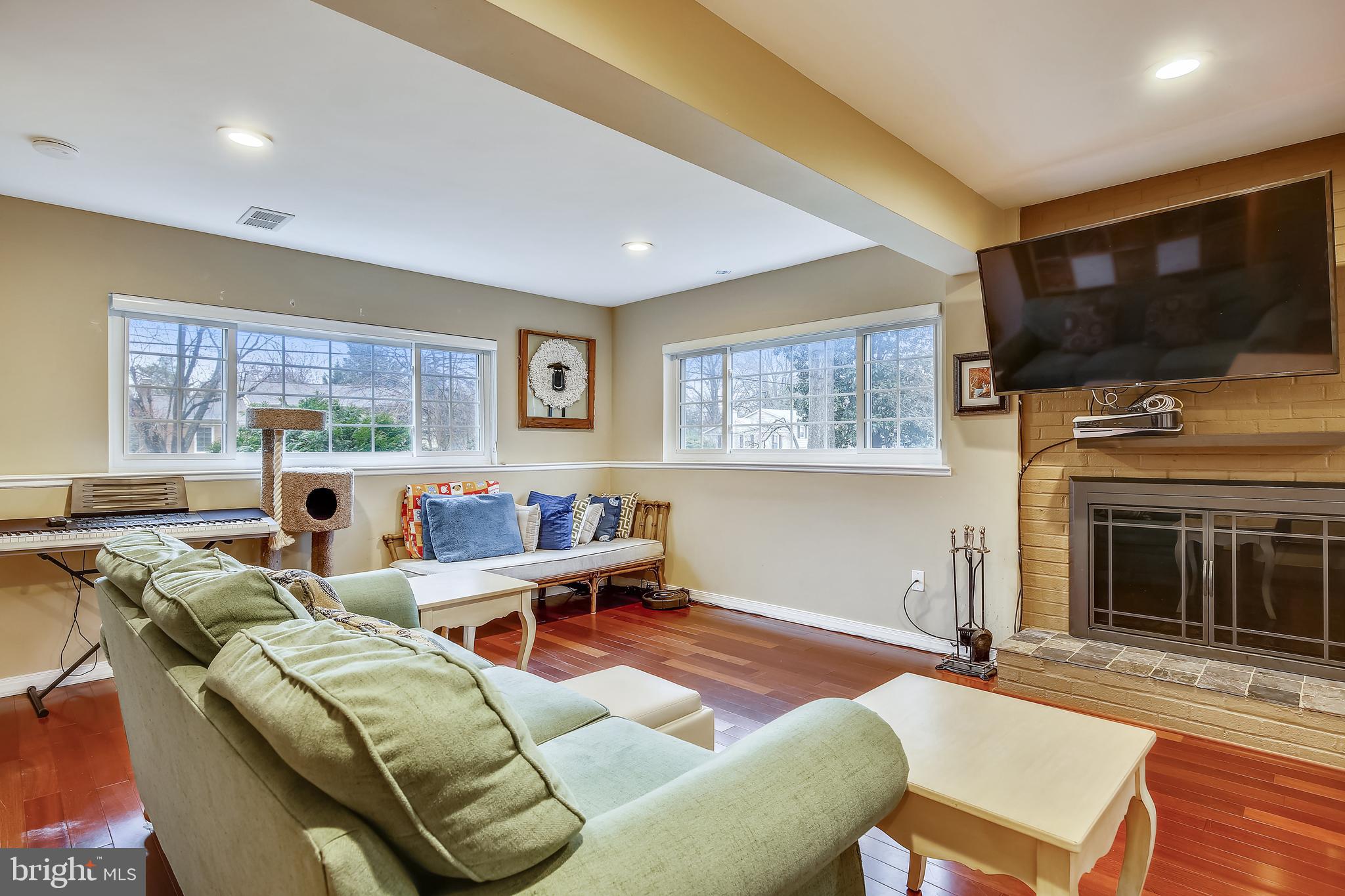 STRATFORD LANDING - Residential Lease