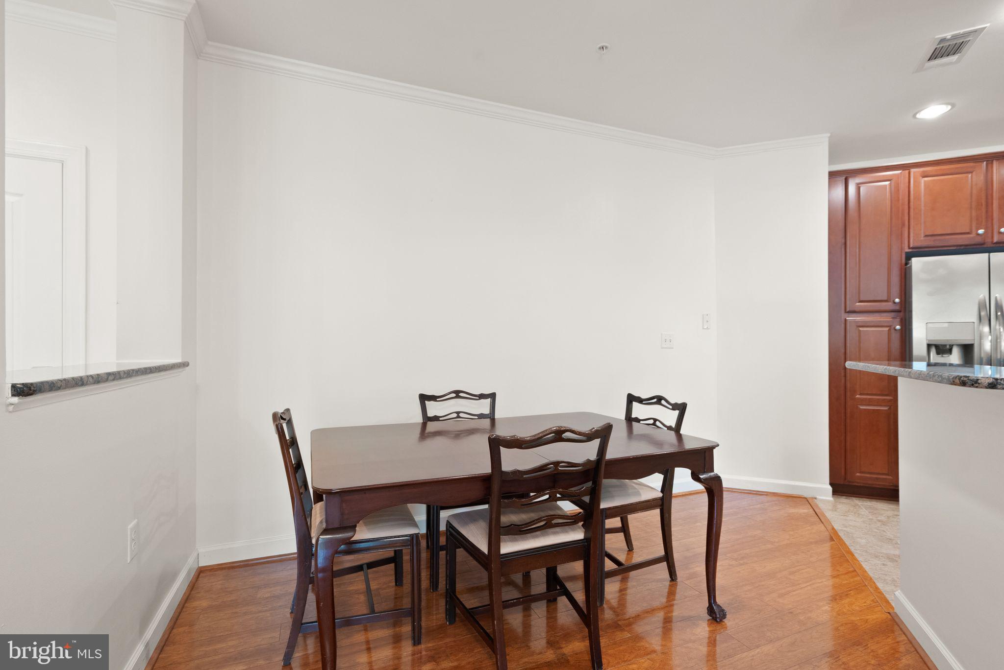 CAMERON STATION - Residential