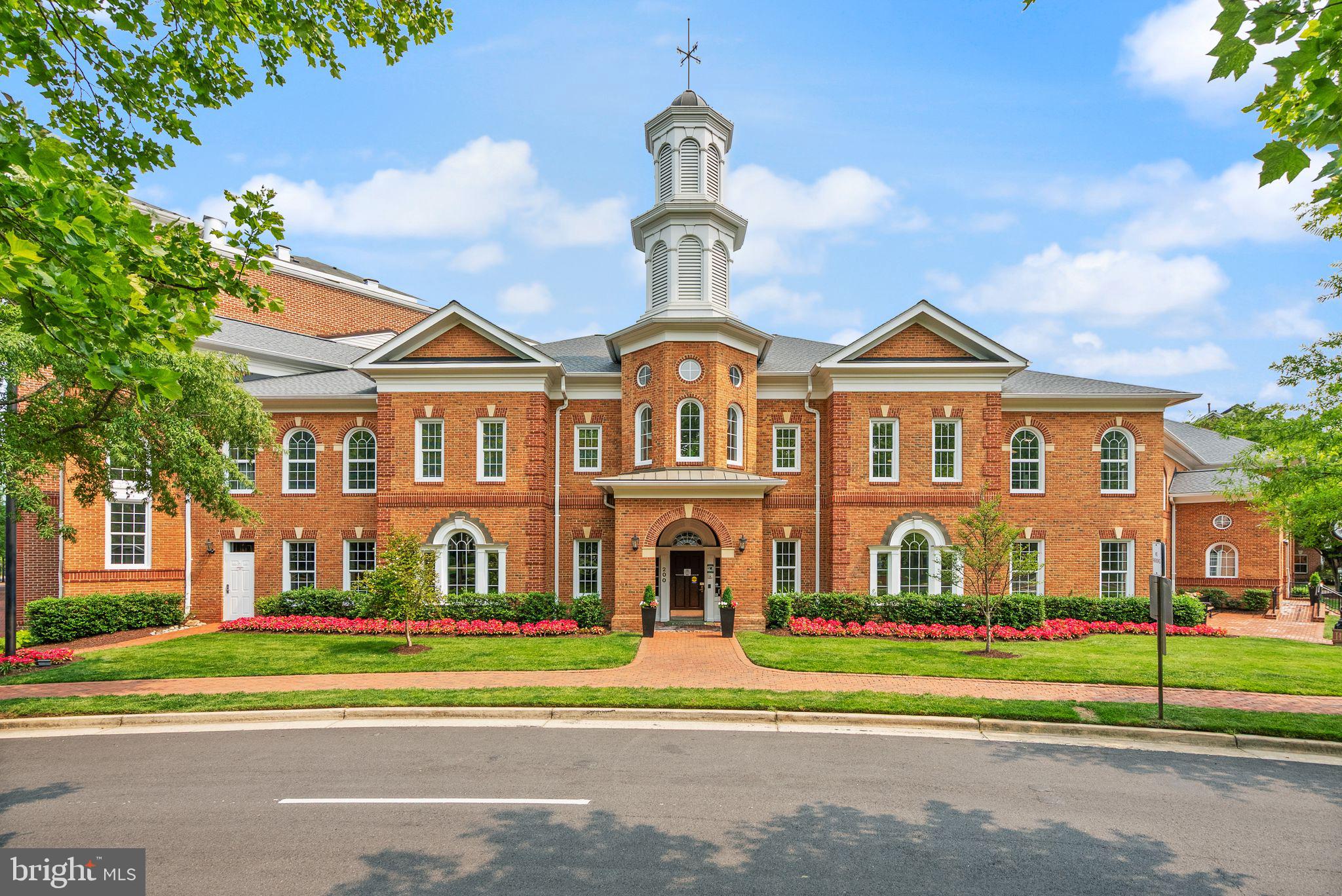CAMERON STATION - Residential