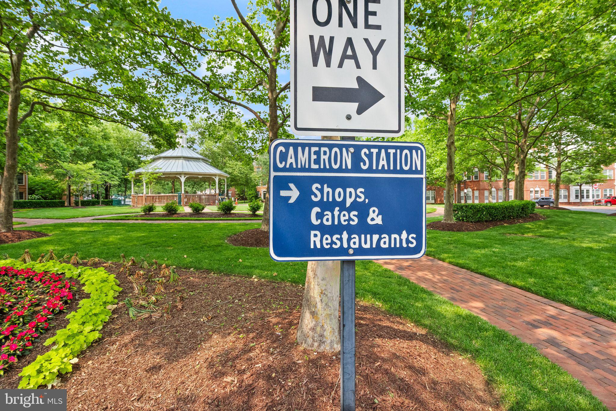 CAMERON STATION - Residential