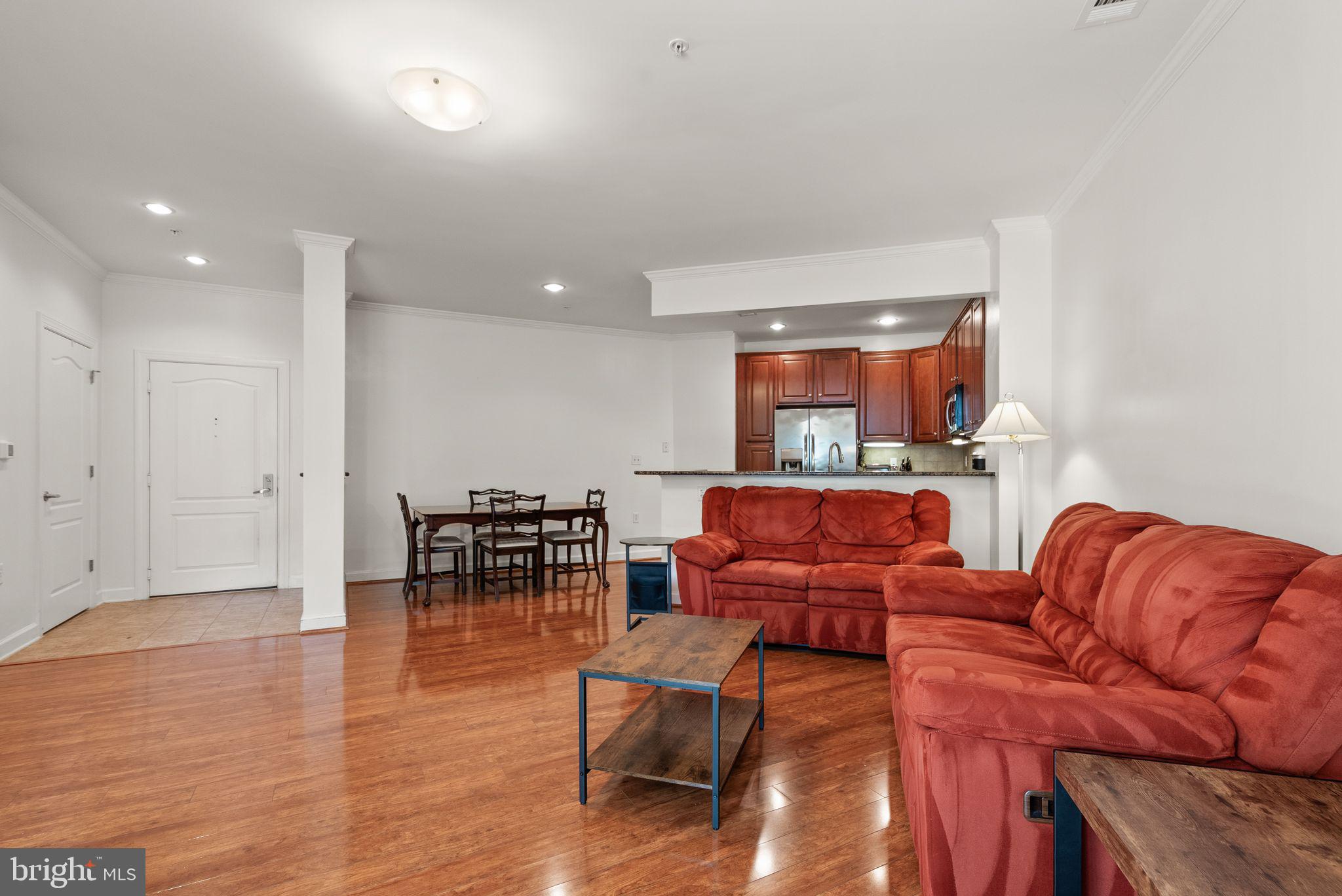 CAMERON STATION - Residential