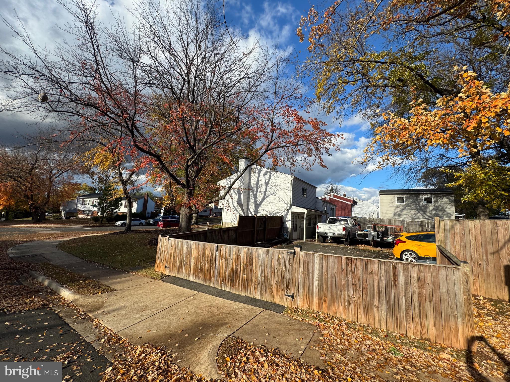 9215 LANDGREEN STREET