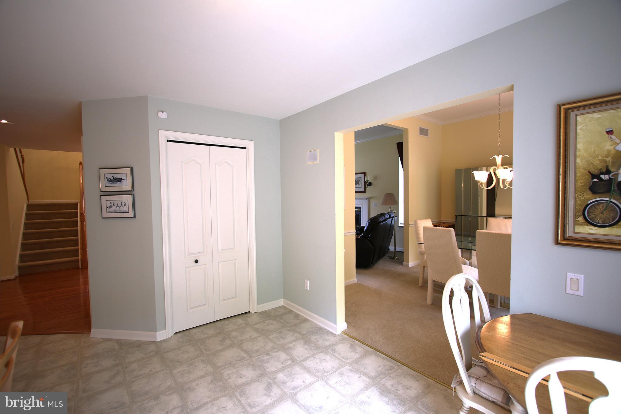 KNOTTS LANDING - Residential