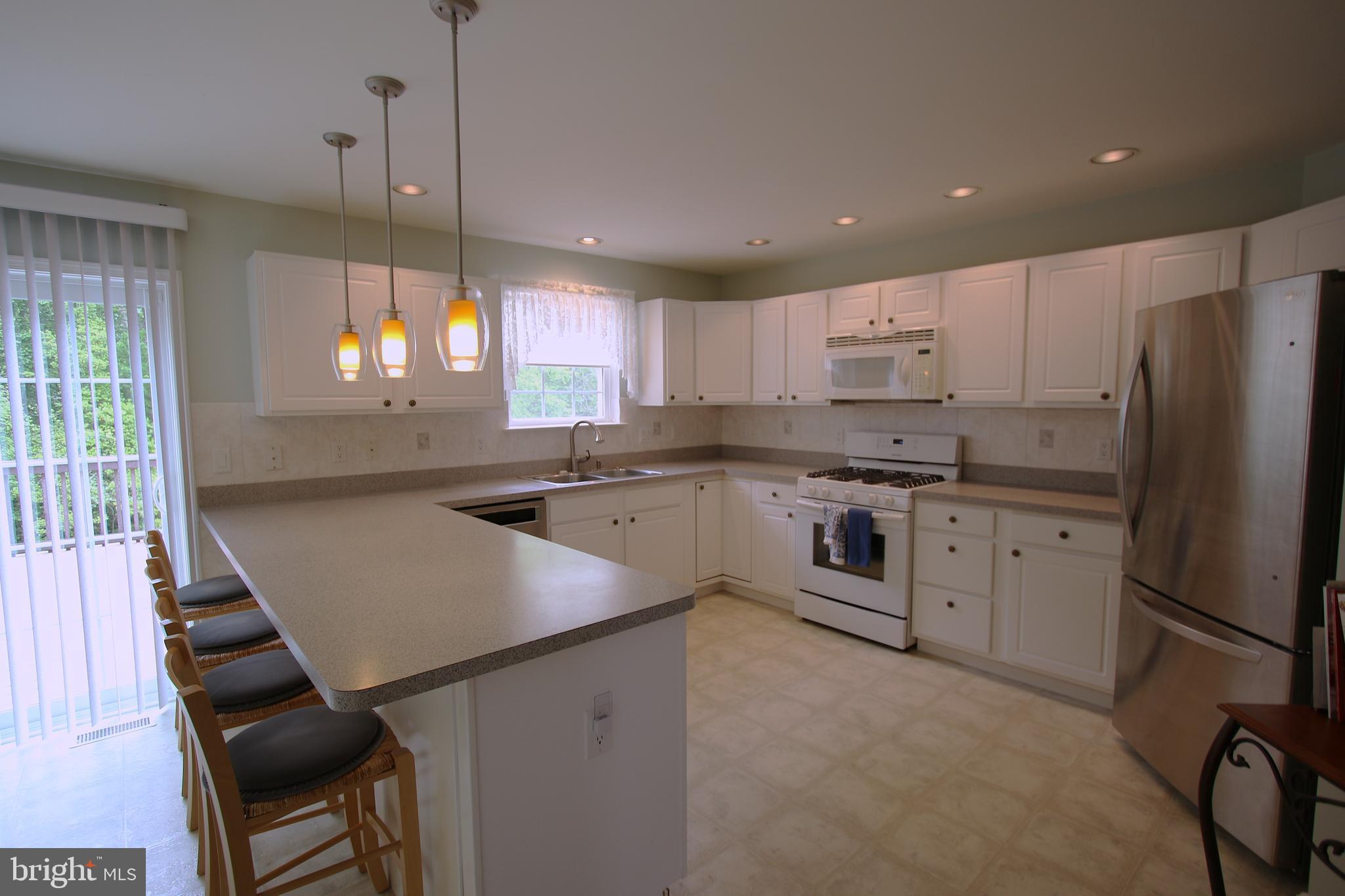 KNOTTS LANDING - Residential